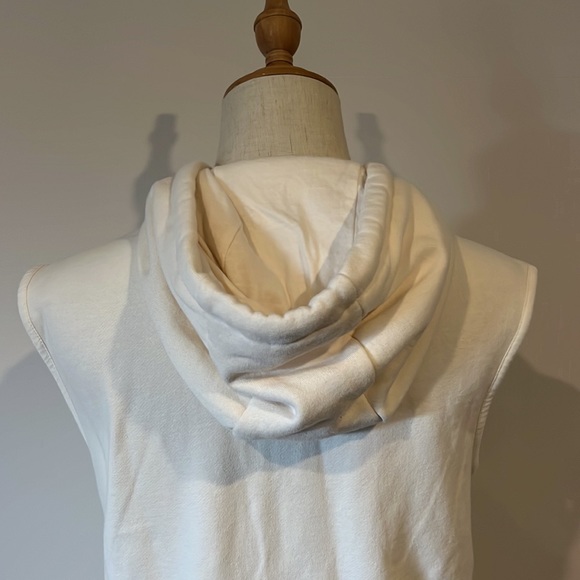 Yd. Cream hooded sloppy Joe vest - Picture 5 of 8